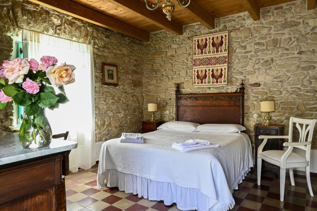 Cortis Antigas Bed & Breakfast Gesturi Екстериор снимка